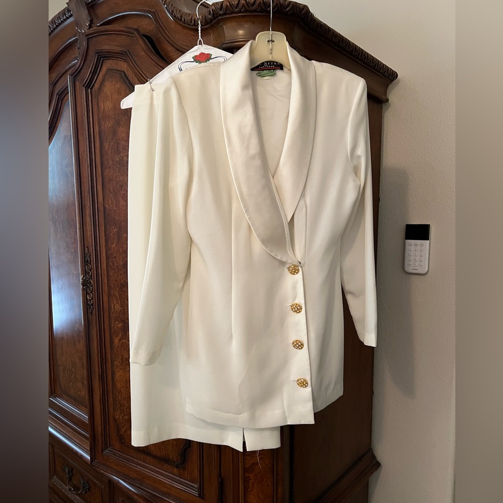 Elegant Ivory Women's Suit with Midi Skirt